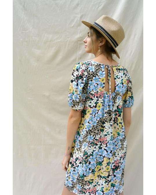 Tienda Black and White | Reconquista Hoy
